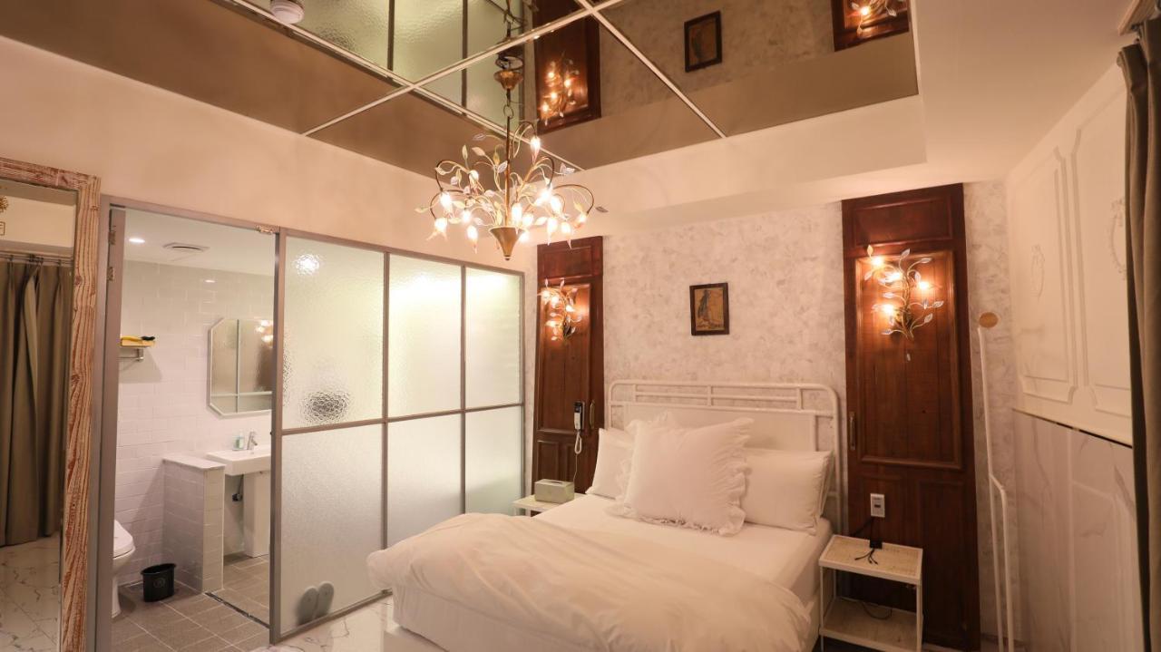 דאיגו February Hotel Seongseo מראה חיצוני תמונה